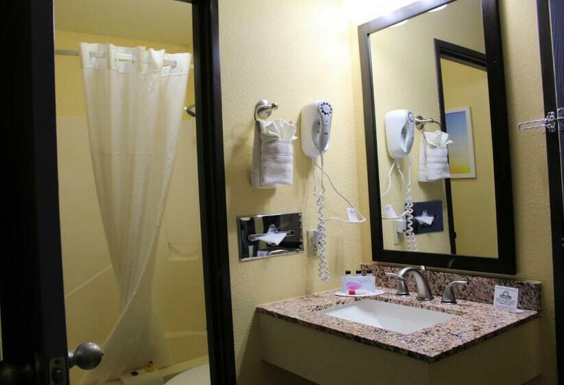 스탠다드 룸 킹사이즈 침대, Days Inn & Suites By Wyndham Gunnison