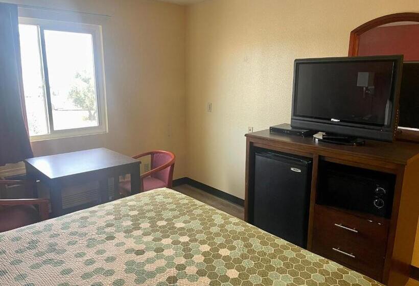 חדר סטנדרט עם מיטת קינג, Econo Lodge Inn & Suites Corning