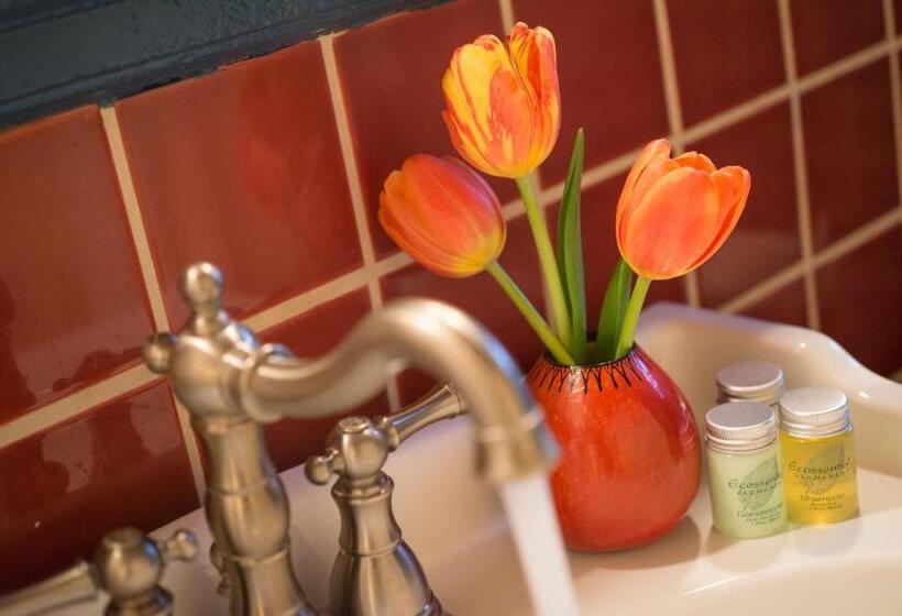 Классический Номер, Inn Of The Turquoise Bear