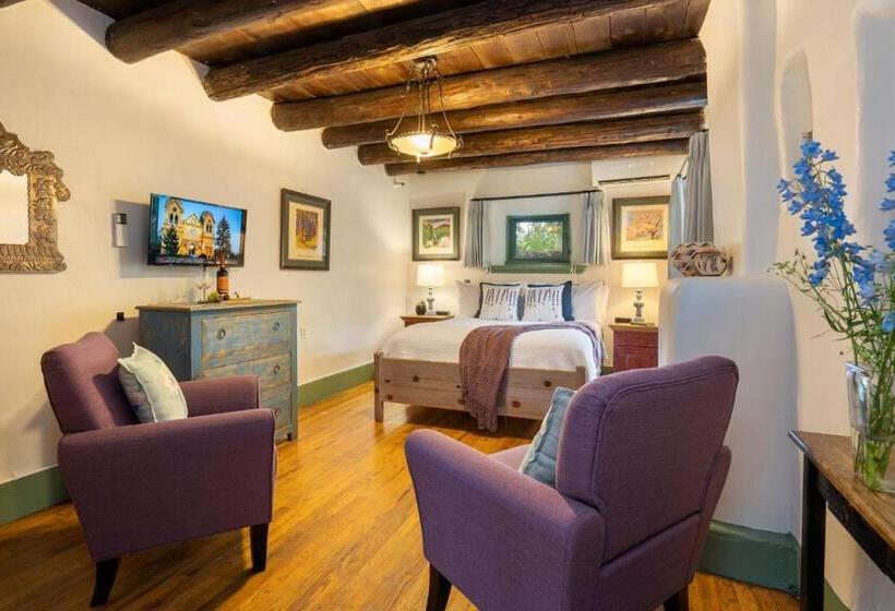 Классический Номер, Inn Of The Turquoise Bear