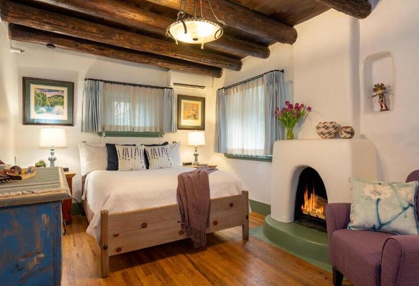 Классический Номер, Inn Of The Turquoise Bear