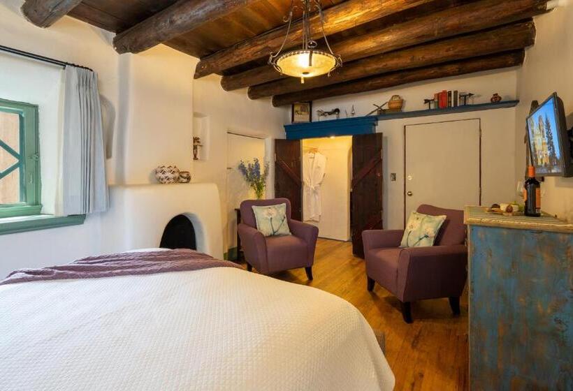 Классический Номер, Inn Of The Turquoise Bear