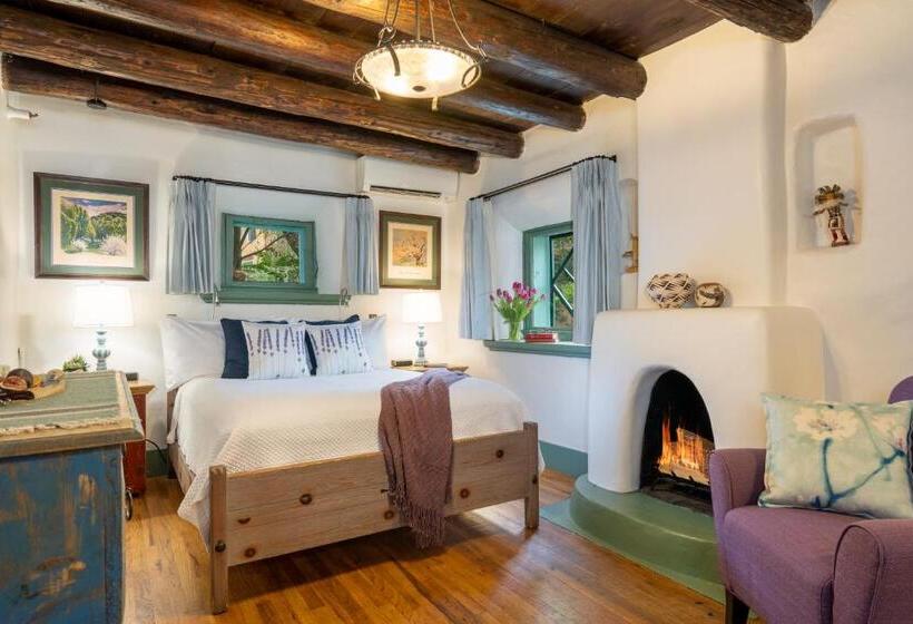 Классический Номер, Inn Of The Turquoise Bear