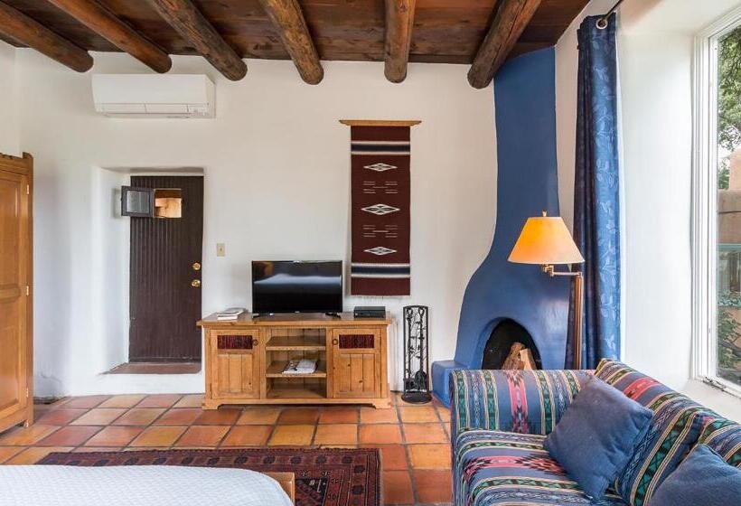 Номер Стандарт, Inn Of The Turquoise Bear