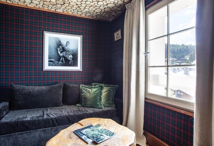 デラックススイート, Lodge Park