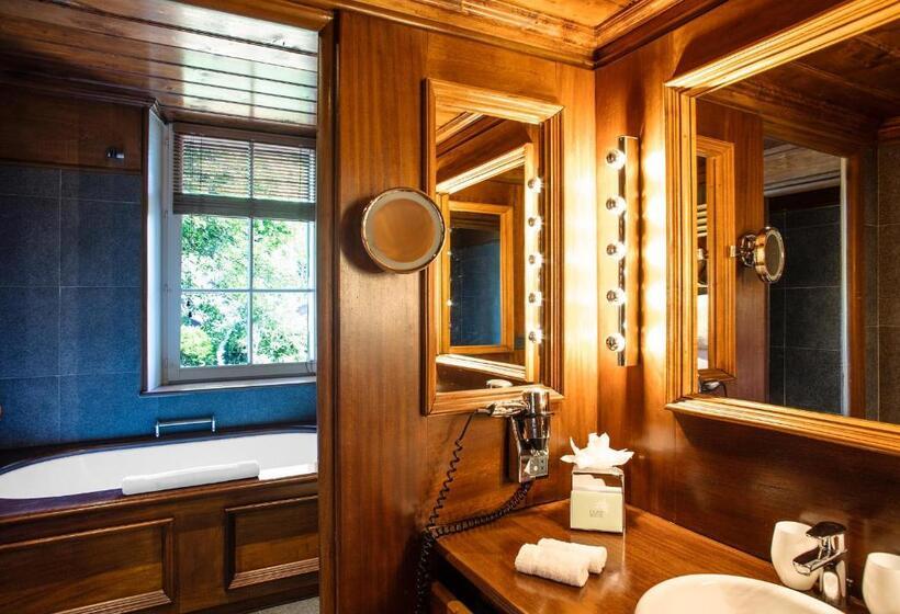 デラックススイート, Lodge Park