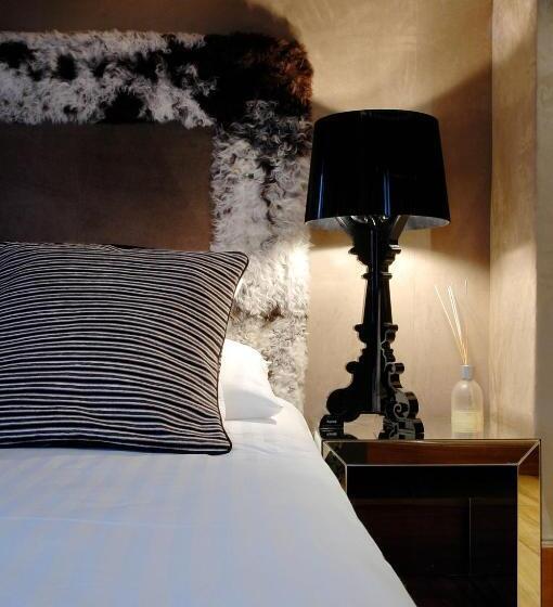 スイート, Lodge Park