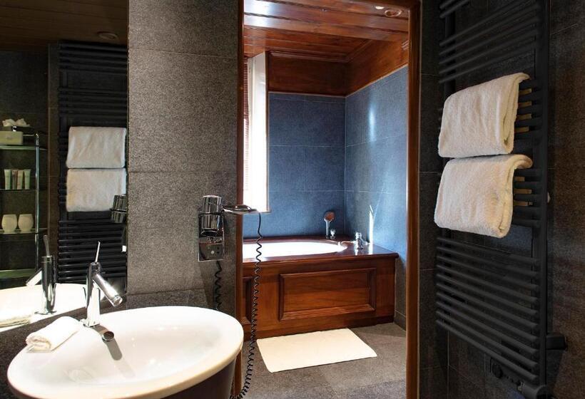 スイート, Lodge Park