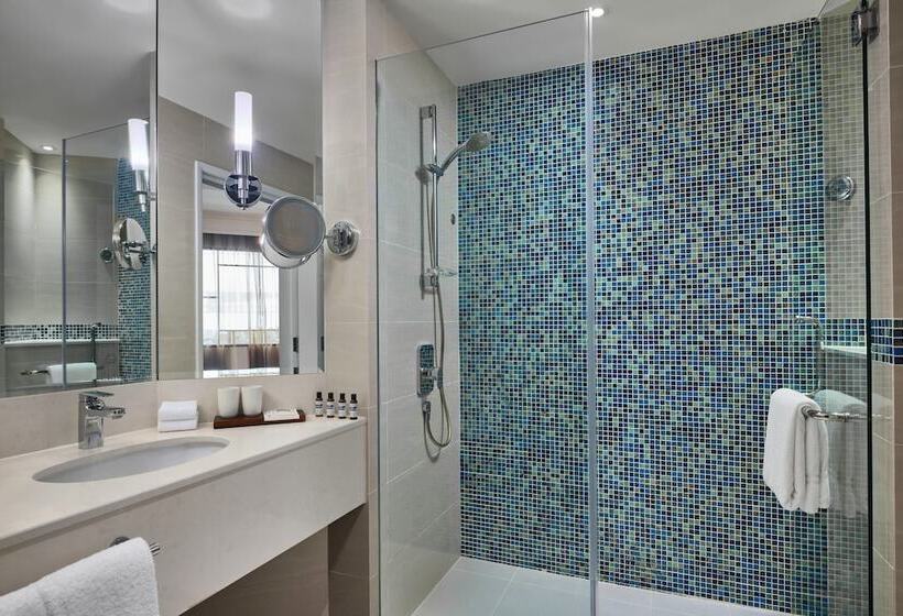 اتاق پرمیوم, Paradox Singapore Merchant Court At Clarke Quay