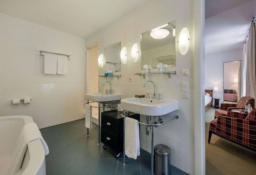 جناح جونيور, Saratz Pontresina