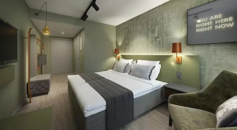 ジュニアスイート, Saratz Pontresina