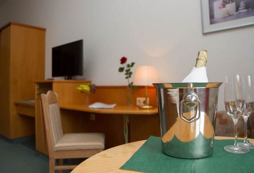 Номер Комфорт, Schwarzbeerschanke Pobershau