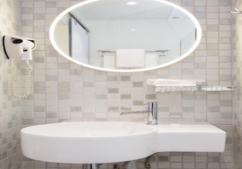 اتاق لوکس سه تخته, Summer View