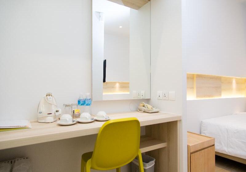 اتاق لوکس سه تخته, Summer View