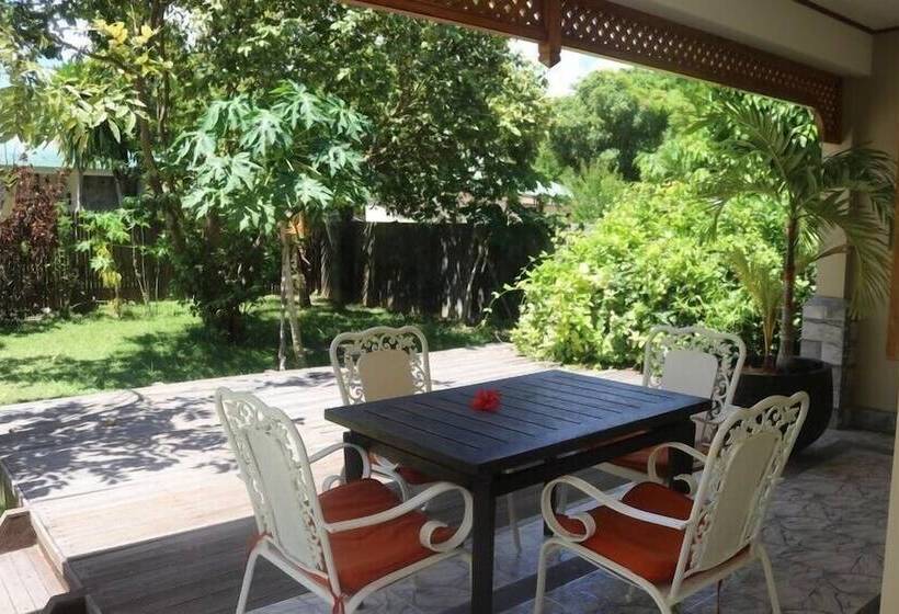 ویلای 2 خوابه, The Islander