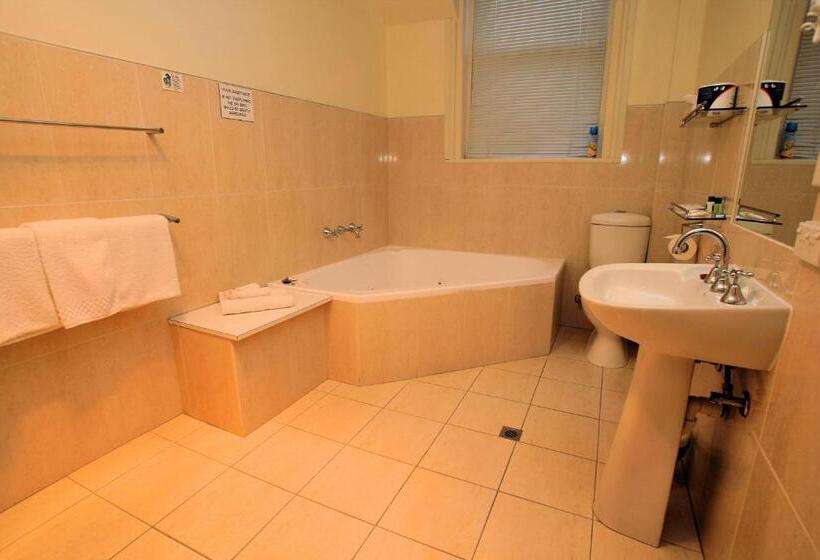 バスタブ付きスタンダードルーム, The Lodge On Elizabeth Boutique