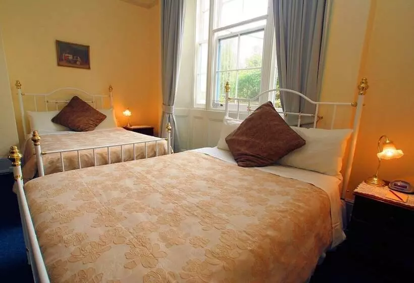 اتاق استاندارد با وان آب گرم, The Lodge On Elizabeth Boutique