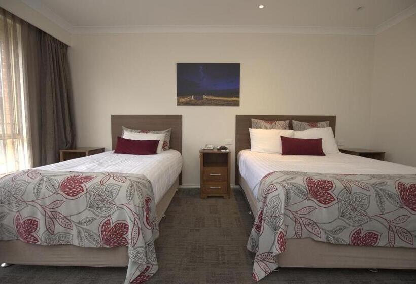 スーペリアールーム, Young Federation Motor Inn And Services Club