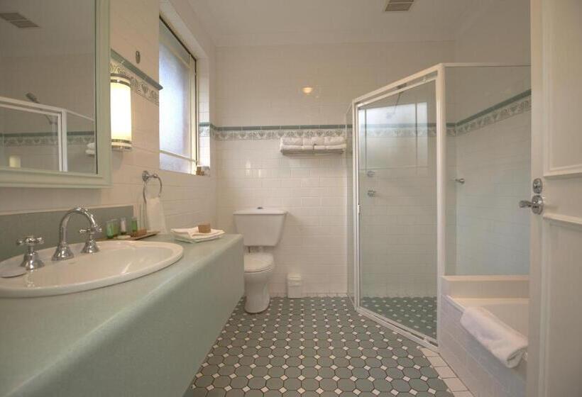 クイーンサイズベッドのスタンダードルーム, Young Federation Motor Inn And Services Club