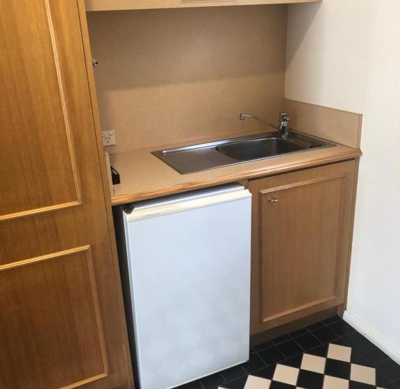 スタンダードルーム, Young Federation Motor Inn And Services Club