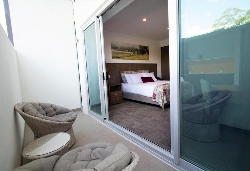 キングサイズベッドのスーペリアルーム, Young Federation Motor Inn And Services Club