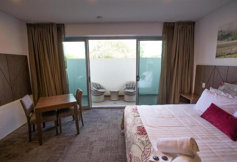 キングサイズベッドのスーペリアルーム, Young Federation Motor Inn And Services Club