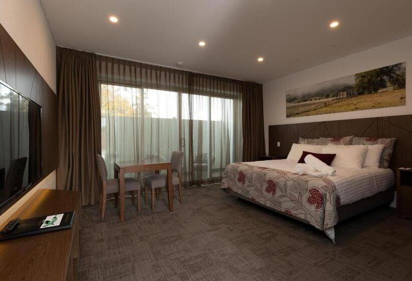 キングサイズベッドのスーペリアルーム, Young Federation Motor Inn And Services Club