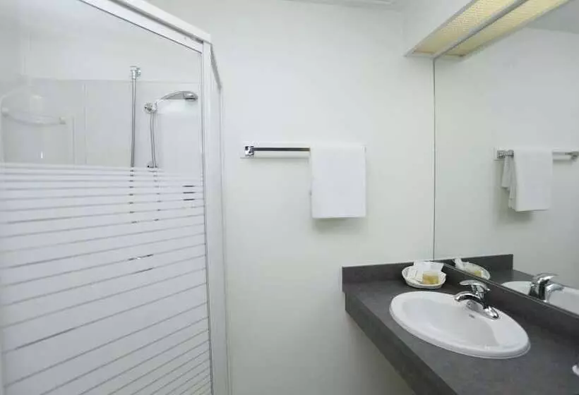 اتاق سوپریور خانوادگی, Airport Hotel Mara