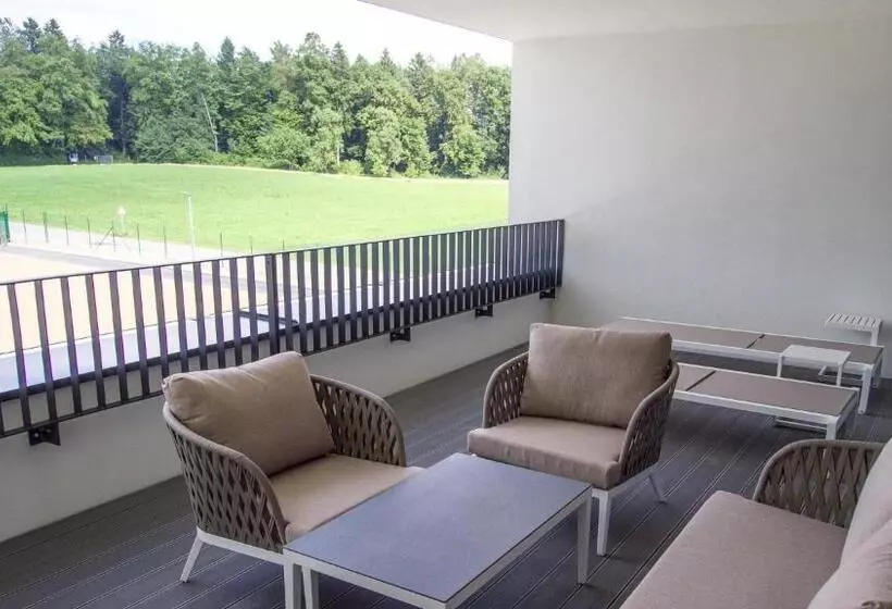 سوییت, Elegans Hotel Brdo