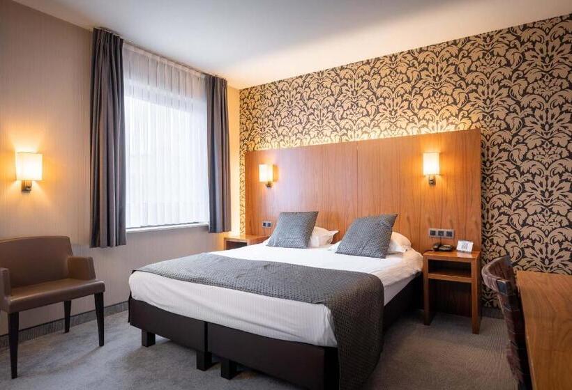 컴포트 룸, Chamade