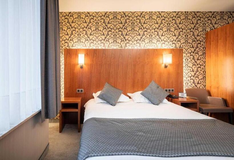 컴포트 룸, Chamade