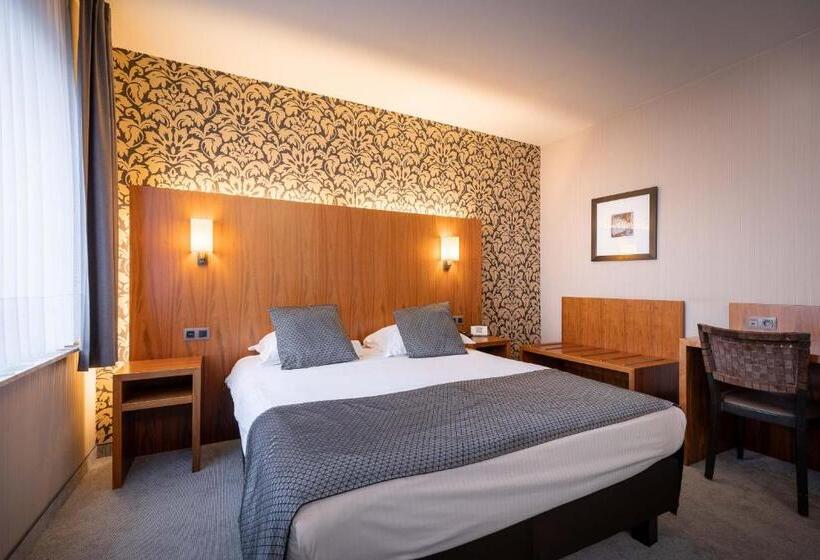 컴포트 룸, Chamade