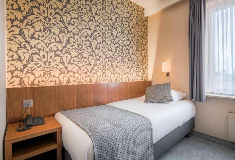 컴포트 싱글 룸, Chamade