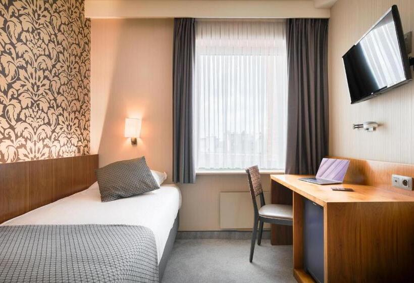 컴포트 싱글 룸, Chamade