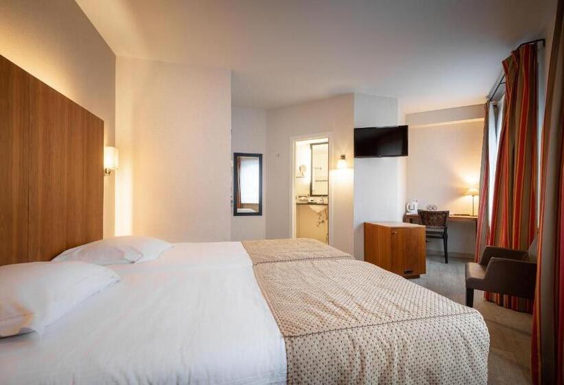 스탠다드 룸, Chamade