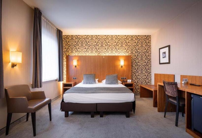 컴포트 룸, Chamade