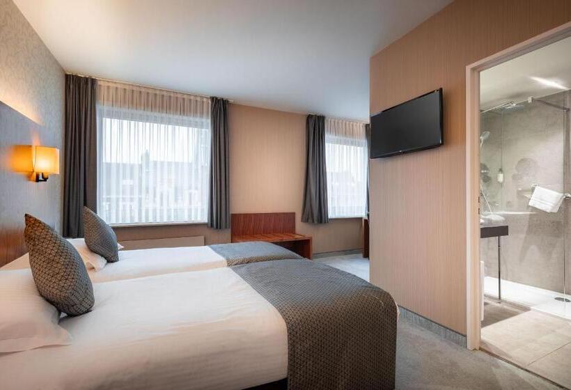 컴포트 룸, Chamade