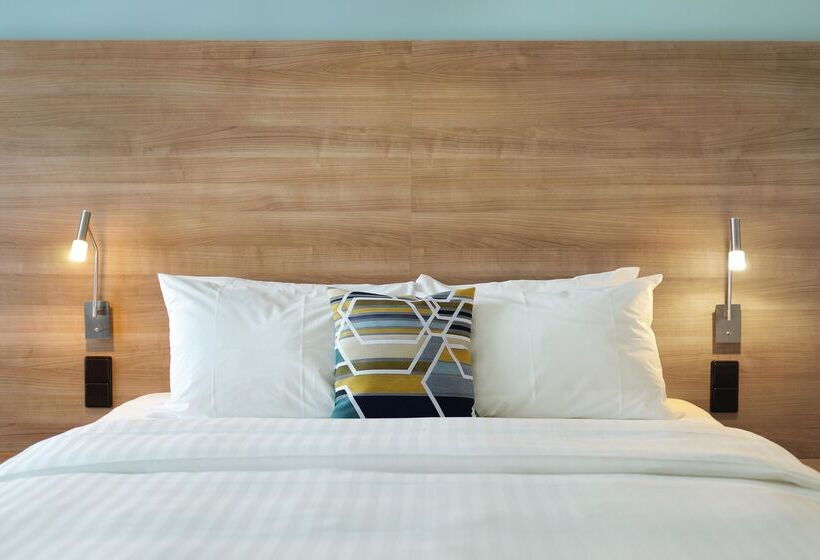 Номер Комфорт, Courtyard By Marriott Dresden