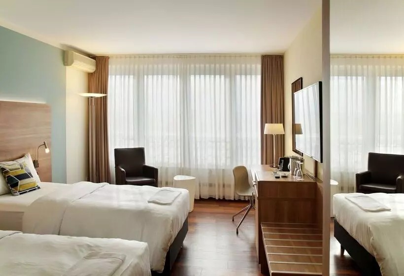 コンフォートルーム, Courtyard By Marriott Dresden