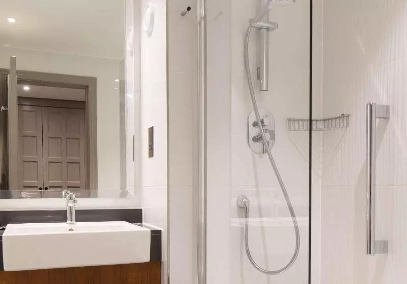 اتاق خانوادگی, Doubletree By Hilton Southampton