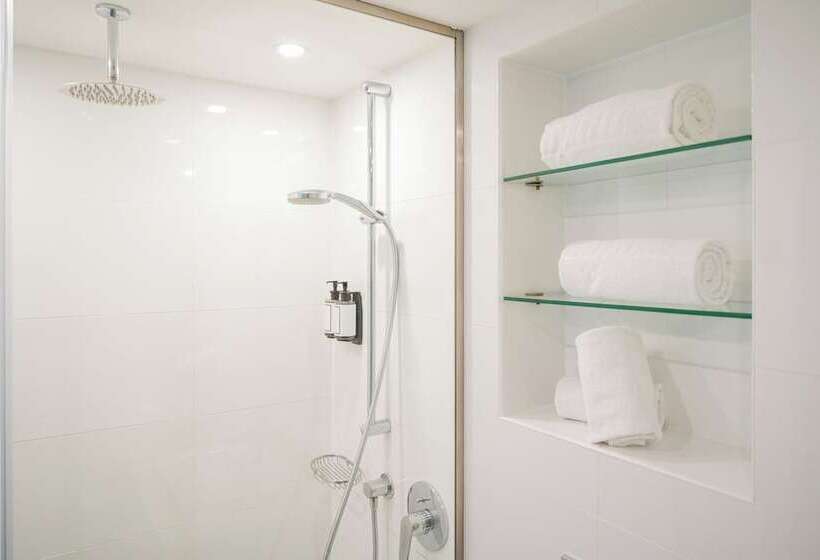 سوییت, Homaris West Side