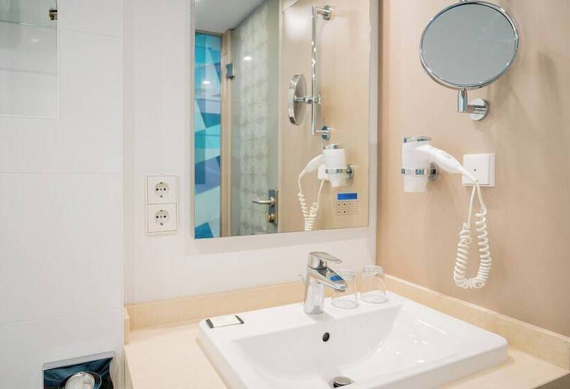 سوییت, Homaris West Side