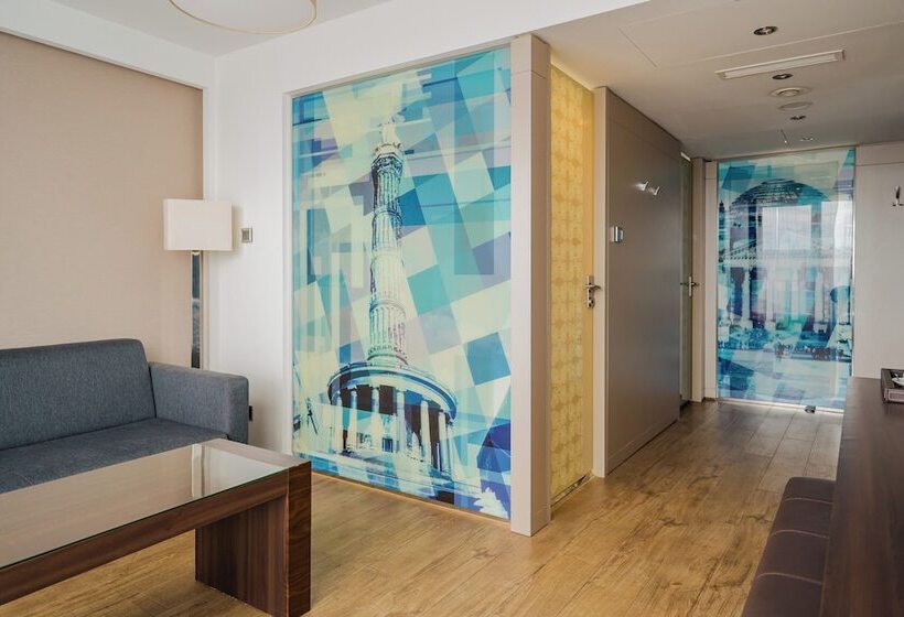 سوییت, Homaris West Side