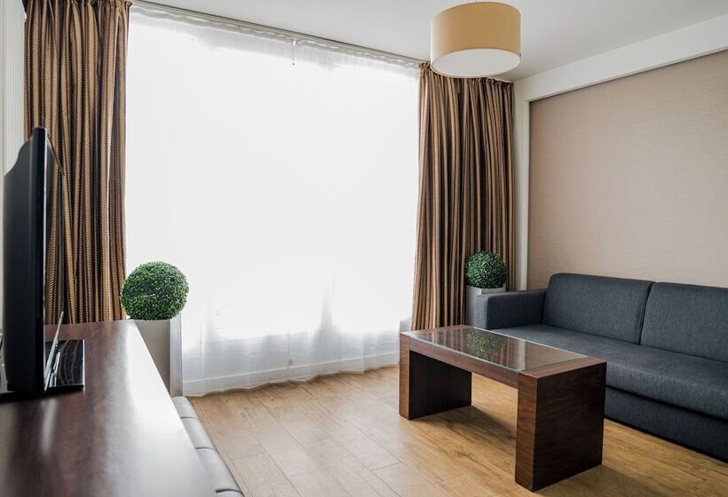 سوییت, Homaris West Side