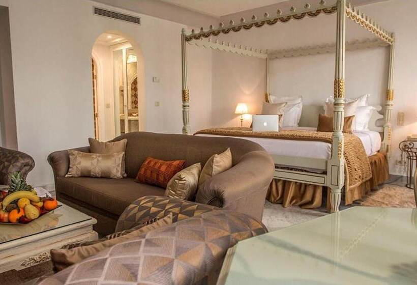 سوییت جونیور, La Maison Blanche