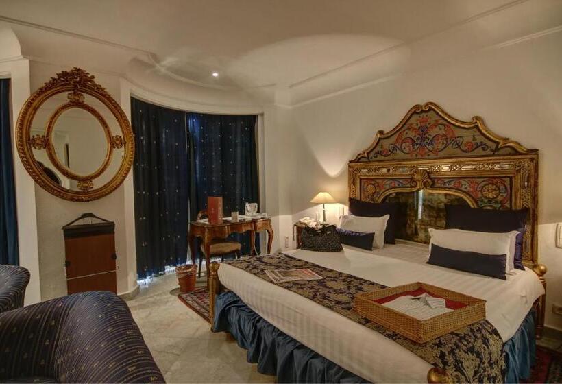 주니어 스위트, La Maison Blanche