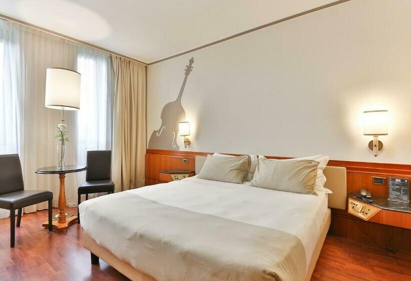 اتاق استاندارد, Leon D'oro