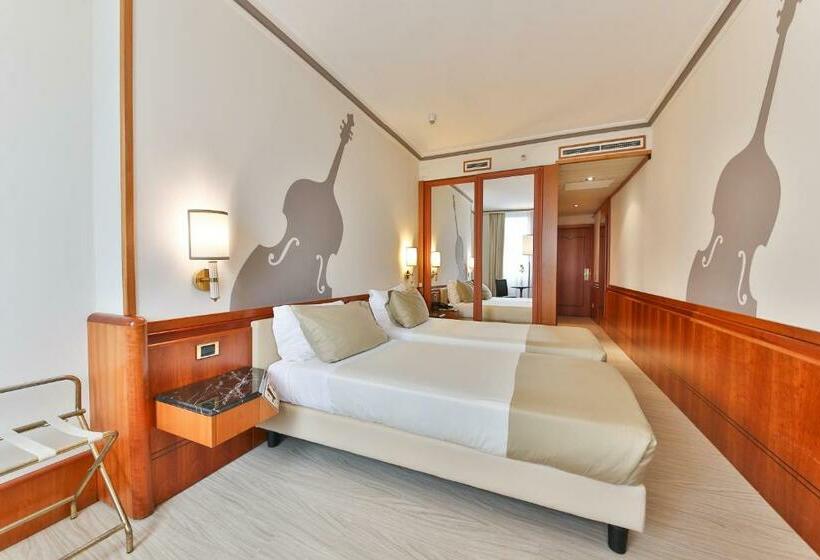 اتاق استاندارد, Leon D'oro