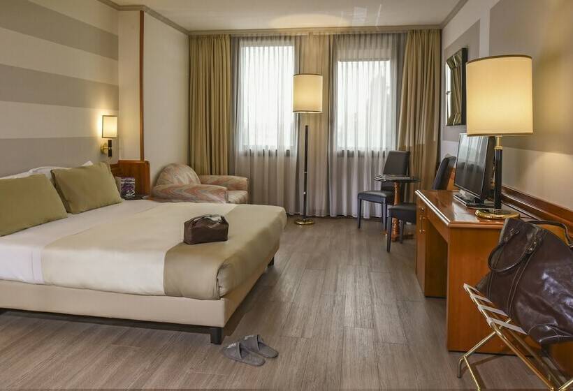 اتاق لوکس, Leon D'oro