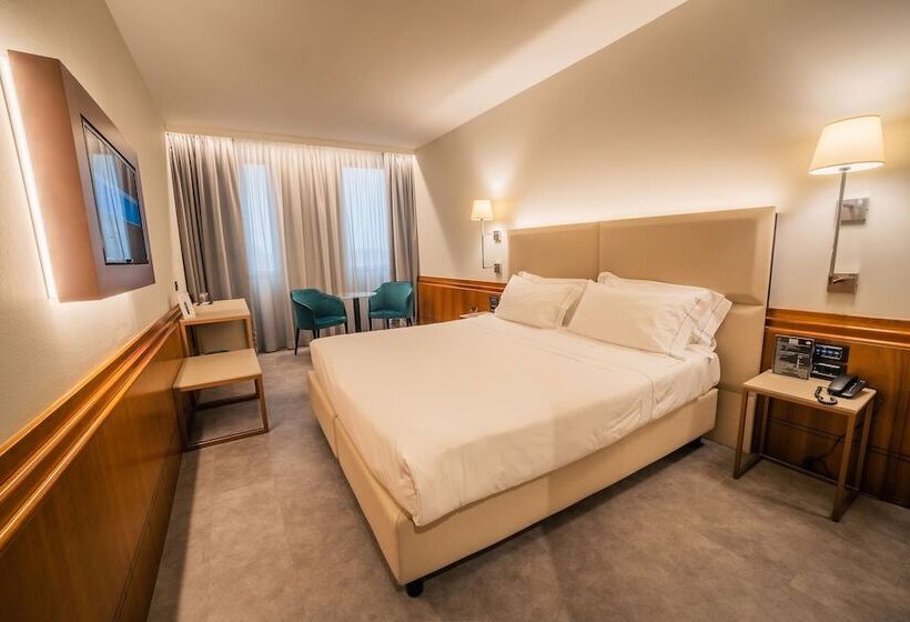 اتاق استاندارد, Leon D'oro